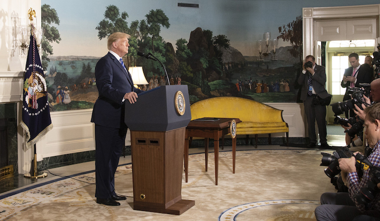 Fotoğraf: Dönemin ABD Başkanı Trump, Mayıs 2018'de İran nükleer anlaşmasından çekildiğini duyurdu. Kaynak: Beyaz Saray Flickr.